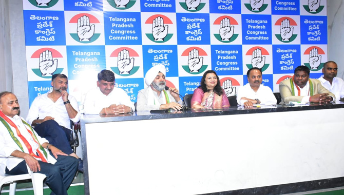 కేంద్రంలో కాంగ్రెస్ గెలిస్తే.. ఎన్నారై మంత్రిత్వ శాఖ ఏర్పాటు