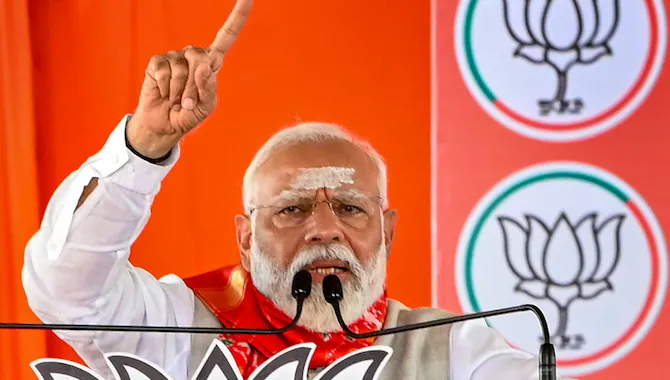 బీజేపీ నేషన్ ఫస్ట్.. కాంగ్రెస్, బీఆర్ఎస్ లు మాత్రం ఫ్యామిలీ ఫస్ట్ : మోదీ