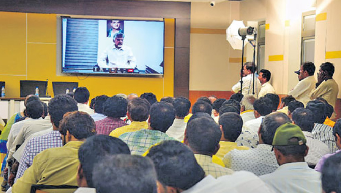 కూటమి అధికారంలోకి వచ్చిన వెంటనే … ఎన్ఆర్ఐ ల సమస్యలు పరిష్కారిస్తాం : చంద్రబాబు