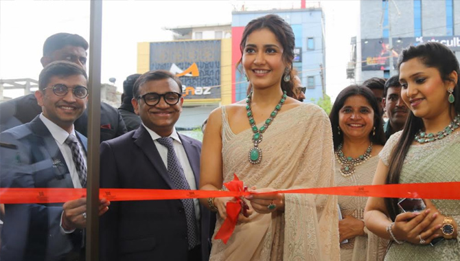 Mangatrai Neeraj Unveils “Venus: The Goddess of Emerald” Collection Launched by Actress Raashii Khanna