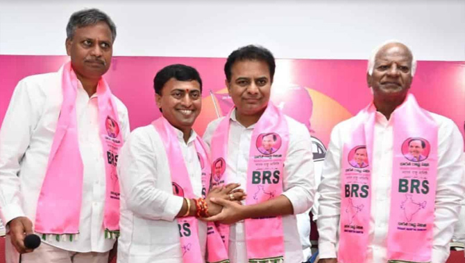 ప్రభుత్వాన్ని ప్రశ్నించే గొంతుకలు.. ఇప్పుడు తెలంగాణకు ఎంతో ముఖ్యం.. కేటీఆర్