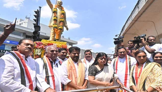 ప్రధానిగా దేశానికి ఆయన చేసిన సేవలు చిరస్మరణీయం : సీఎం రేవంత్