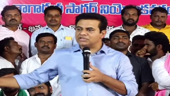 కాంగ్రెస్ అధికారంలోకి రాగానే.. కేంద్రం చేతిలో పెట్టారు : కేటీఆర్