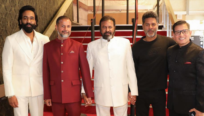 కేన్స్ ఫిల్మ్ ఫెస్టివల్‌లో ‘కన్నప్ప’ టీం సందడి.. అతిథుల్ని ఆకట్టుకున్న ‘కన్నప్ప’ టీజర్