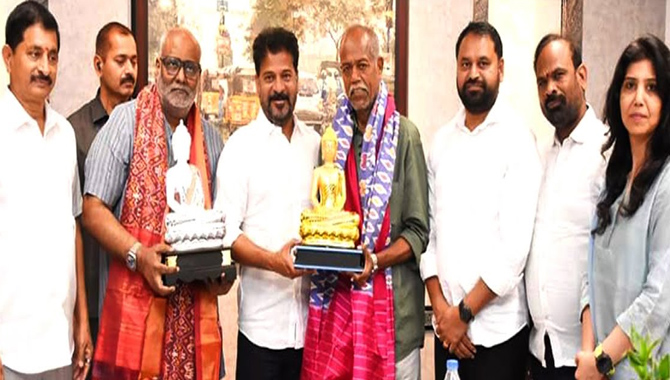 ఆ ఇద్దరు ప్రముఖులతో సీఎం రేవంత్ భేటీ