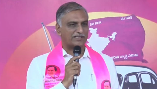 ఒక వైపు సంక్షేమానికి కోతలు.. మరో వైపు వాతలా? :  హరీశ్ రావు