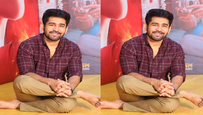 జీవితంలో చెప్పులేసుకోనంటున్న విజ‌య్ ఆంటోనీ