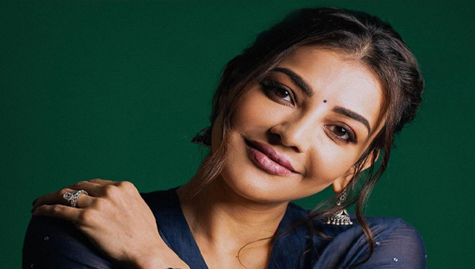 సాహ‌సాలు చేయ‌నంటోన్న చంద‌మామ‌