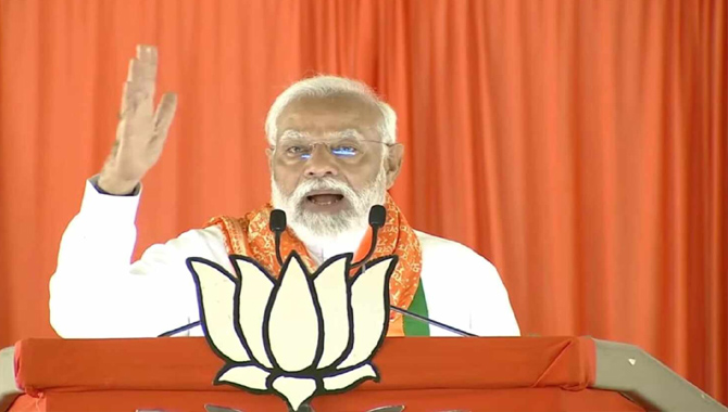 మోడీ హ్యాట్రిక్ సాధిస్తారా..? మోడీ హ్యాట్రిక్ సాధిస్తారా..?