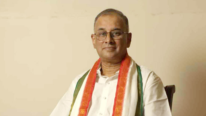 లోక్‌సభ ఎన్నికల్లో తెలంగాణలో కాంగ్రెస్ కు .. తొలి విజయం