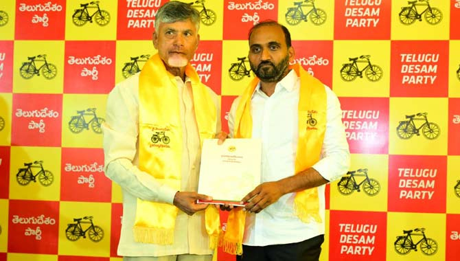 ఉదయగిరి ఎమ్మెల్యేగా సురేష్ కాకర్ల విజయం ఉదయగిరి ఎమ్మెల్యేగా సురేష్ కాకర్ల విజయం