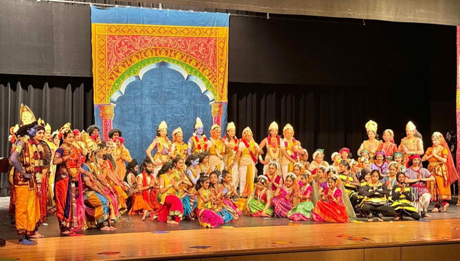 ఆకట్టుకున్న తానా కళాశాల శ్రీ సీతారామ కళ్యాణం నృత్య ప్రదర్శన ఆకట్టుకున్న తానా కళాశాల శ్రీ సీతారామ కళ్యాణం నృత్య ప్రదర్శన