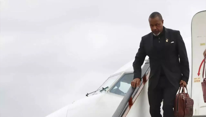 విమానం అదృశ్యం కథ విషాదాంతం విమానం అదృశ్యం కథ విషాదాంతం