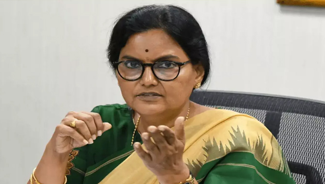 రాష్ట్రంలో మహిళా శక్తి క్యాంటీన్లు : సీఎస్ శాంతికుమారి