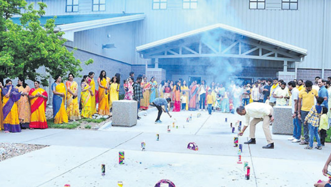 ఏపీలో కూటమి విజయం పై… కొలరాడోలో విజయోత్సవం ఏపీలో కూటమి విజయం పై… కొలరాడోలో విజయోత్సవం