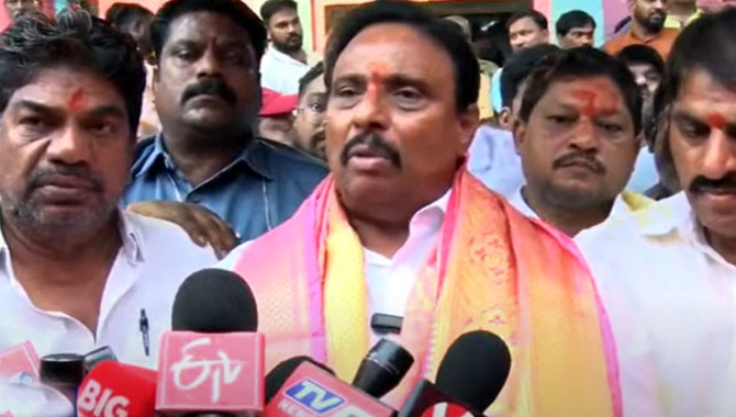 ఖైరతాబాద్ మహా గణపతికి కర్రపూజ