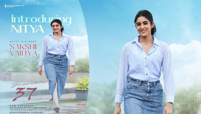 Introducing Sakshi Vaidya As Nitya From Sharwanand Ram Abbaraju Ak Entertainments Sharwa37 2 