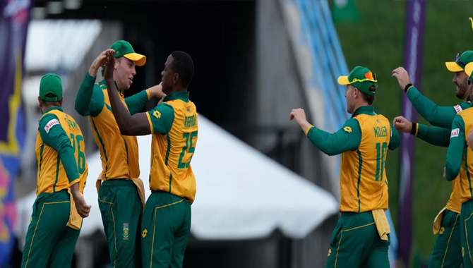 అమెరికాను ఓడించిన సౌతాఫ్రికా అమెరికాను ఓడించిన సౌతాఫ్రికా