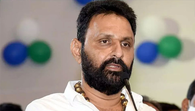 మాజీ మంత్రి కొడాలి నానికి షాక్