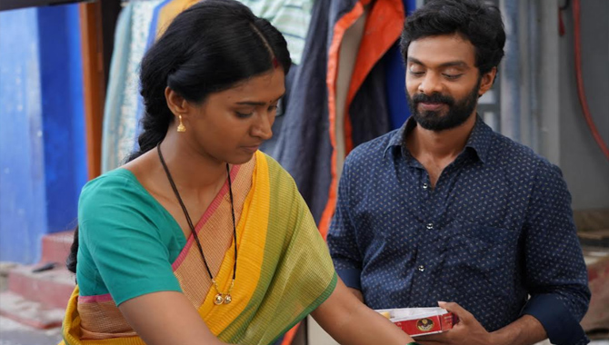 పేక మేడలు సినిమా నుంచి ఫస్ట్ సింగిల్ ‘బూమ్ బూమ్ లచ్చన్న’ సాంగ్ విడుదల పేక మేడలు సినిమా నుంచి ఫస్ట్ సింగిల్ ‘బూమ్ బూమ్ లచ్చన్న’ సాంగ్ విడుదల