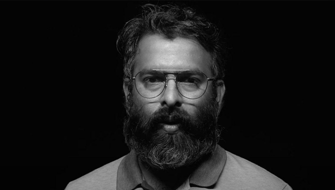 సంతోష్ మీద పెద్ద బాధ్య‌తే ఉంది