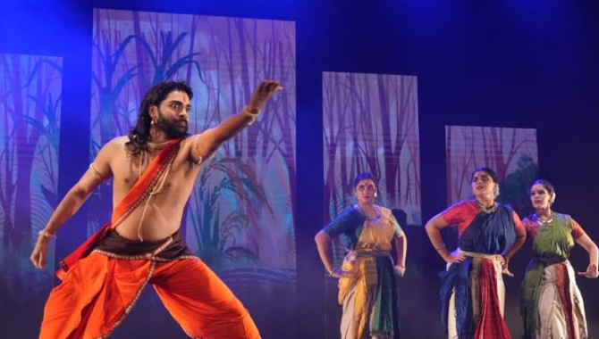 Dancers from Shankarananda Kalakshetra, infuse the ‘Manyam Veerudu – Alluri Sitaramaraju’ dance production that thrilled and inspired!