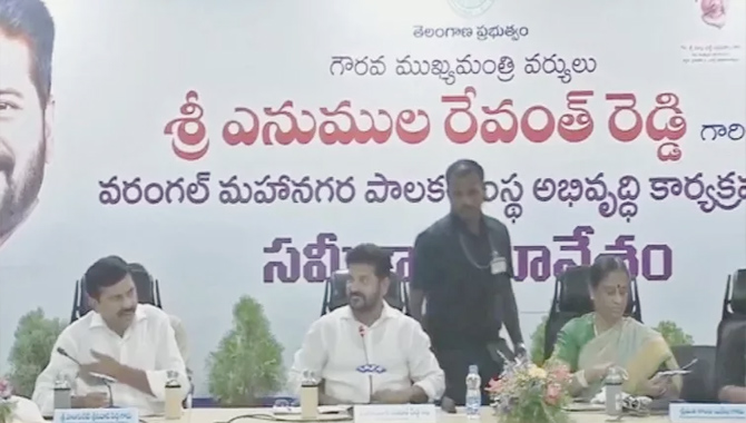 హైదరాబాద్‌తో సమానంగా వరంగల్‌ అభివృద్ధి : రేవంత్‌ రెడ్డి