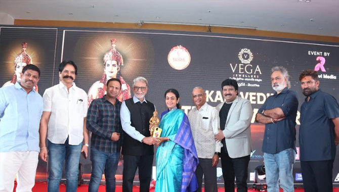 The “Kalavedika NTR Film Awards” ceremony, organized by Kalavedika and Raghavi Media