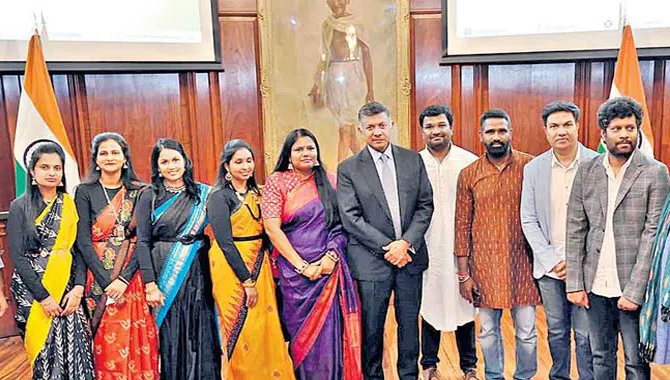 లండన్ లో తెలంగాణ డే వేడుకలు లండన్ లో తెలంగాణ డే వేడుకలు