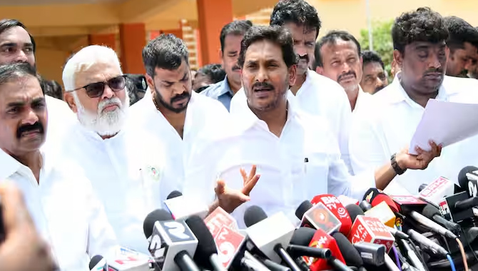 ఇవన్నీ అక్రమ కేసులే – జగన్