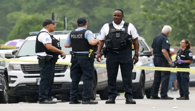 షికాగోలో కాల్పులు షికాగోలో కాల్పులు