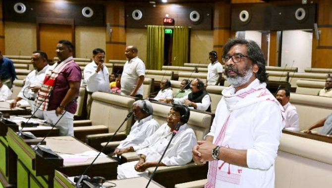బల పరీక్షలో నెగ్గిన హేమంత్‌ సోరెన్‌