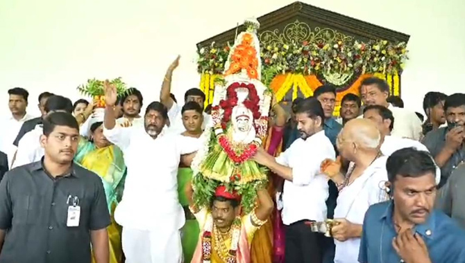 ప్రజాభవన్‌ లో బోనాల ఉత్సవాలు