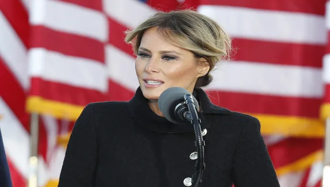 ప్రేమ గెలవాలి.. ద్వేషం ఓడాలి : మెలనియా ట్రంప్‌