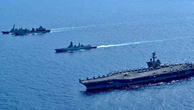 హిందూ మహాసముద్రంలో.. భారత్, అమెరికాలు హిందూ మహాసముద్రంలో.. భారత్, అమెరికాలు