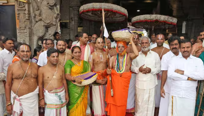 శ్రీవారి ఆలయంలో ఆణివార ఆస్థానం