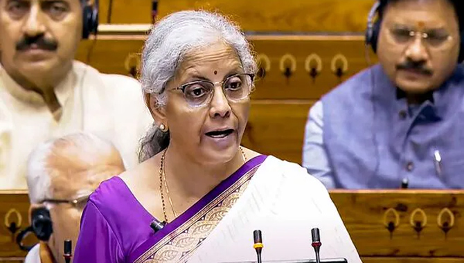 కేంద్రం నుంచి వరాలజల్లు.. ఏపీలో ఊరట..