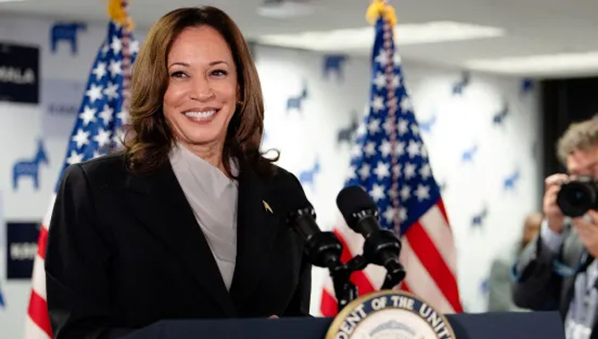 టాక్ ఆఫ్ ద వరల్డ్ గా కమలా హ్యారిస్..