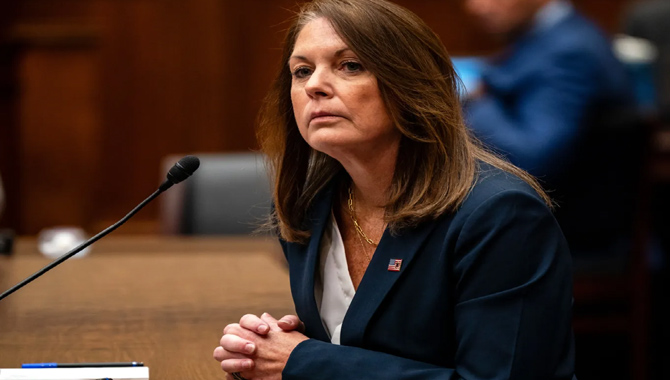 అమెరికా సీక్రెట్‌ సర్వీస్‌ డైరెక్టర్‌ రాజీనామా