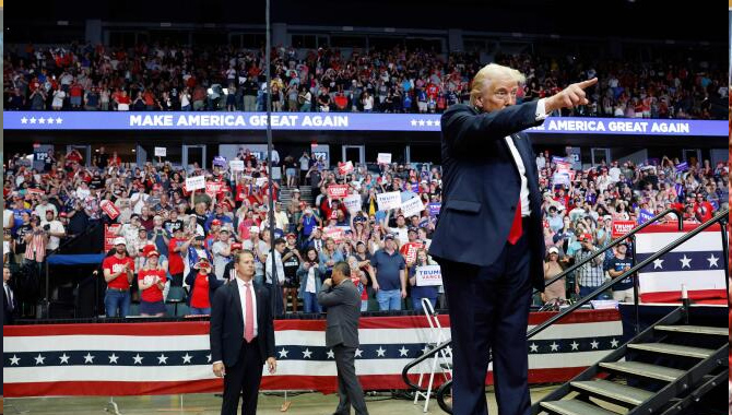 ప్రచారం కోసం డబ్బు వెదజల్లుతున్న రిపబ్లికన్లు