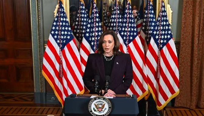 ఎన్నికల ప్రచార బరిలో దూసుకుపోతున్న కమలహ్యారిస్…