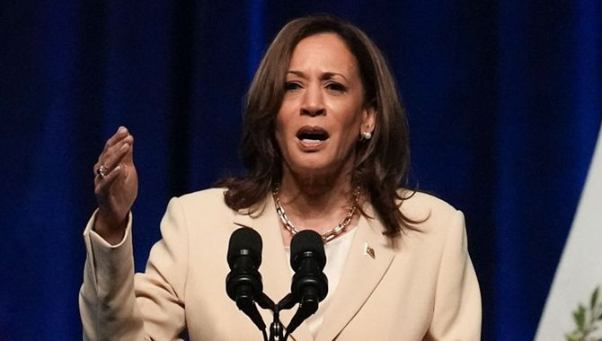 ట్రంప్‌ కు పోటీగా కమలాహారీస్‌… భారత సంతతి హర్షం