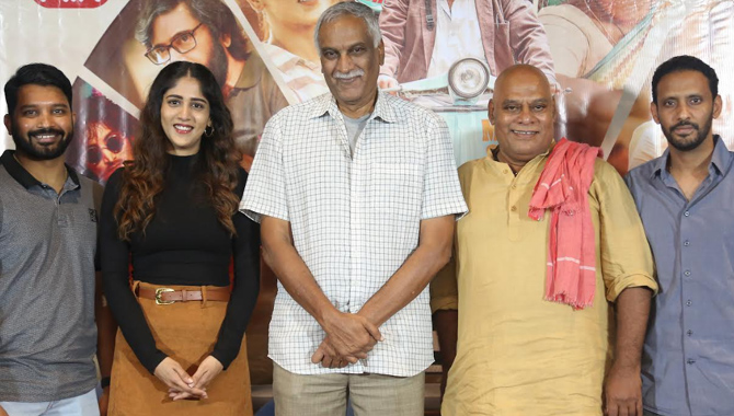 కథను నమ్మి డబ్బులు పెట్టిన నిర్మాతలకు హ్యాట్సాఫ్.. అజయ్ ఘోష్ 