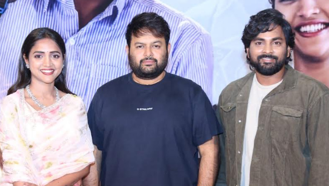 ‘ఫస్ట్ లవ్’ సాంగ్ ఒక బ్యూటీఫుల్ సినిమా చూసిన ఎక్స్ పీరియన్స్ ఇచ్చింది : ఎస్ఎస్ తమన్      