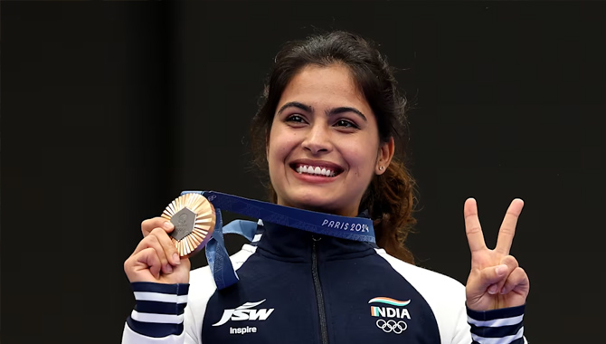 స్టార్ షూటర్ మనూ భాకర్కు.. మరో అరుదైన గౌరవం స్టార్ షూటర్ మనూ భాకర్కు.. మరో అరుదైన గౌరవం