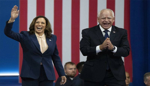 నా రన్నింగ్‌మేట్‌ వాల్జ్‌ … ప్రకటించిన కమలా హారిస్‌