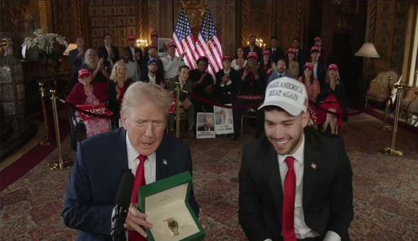 డొనాల్డ్‌ ట్రంప్‌నకు ఖరీదైన బహుమతులు