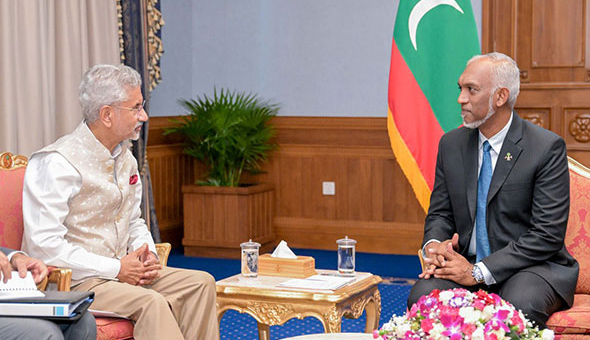 మాల్దీవులు యూటర్న్ వెనక ఆర్థిక కష్టాలు…? మాల్దీవులు యూటర్న్ వెనక ఆర్థిక కష్టాలు…?