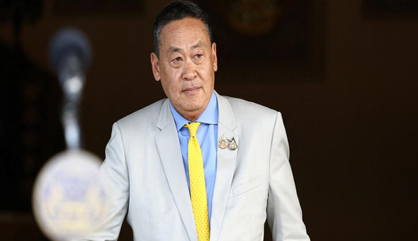 థాయ్‌లాండ్‌ రాజకీయాల్లో కీలక పరిణామం… ప్రధానిపై వేటు