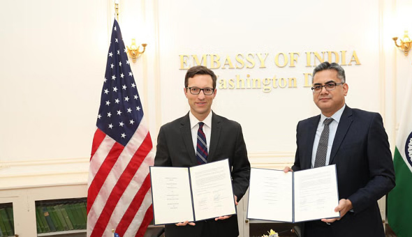 భారత్‌, అమెరికాల మధ్య కీలక ఒప్పందాలు